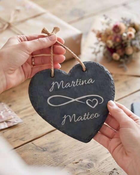 Ardesia a forma di cuore da appendere personalizzata