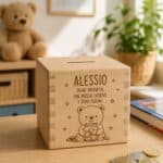 Personalisierte Spardose aus Holz